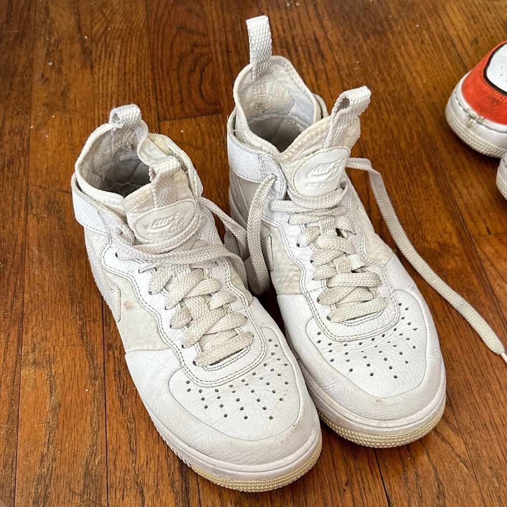 Nike high top air force 1s